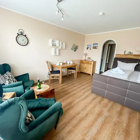 Urlaub In 1. Strandreihe